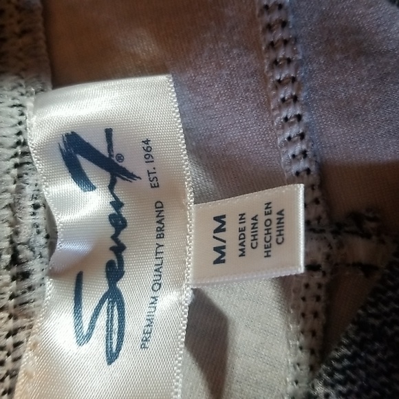 Seven 7 Pull On Legging pants. Size medium - Picture 6 of 7